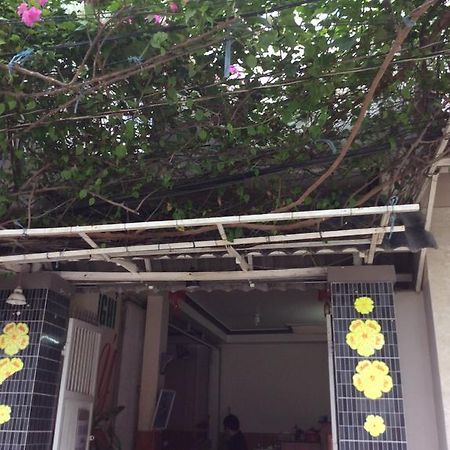 Nhu Y Guesthouse Phan Rang Exterior photo