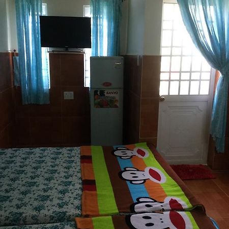Nhu Y Guesthouse Phan Rang Exterior photo